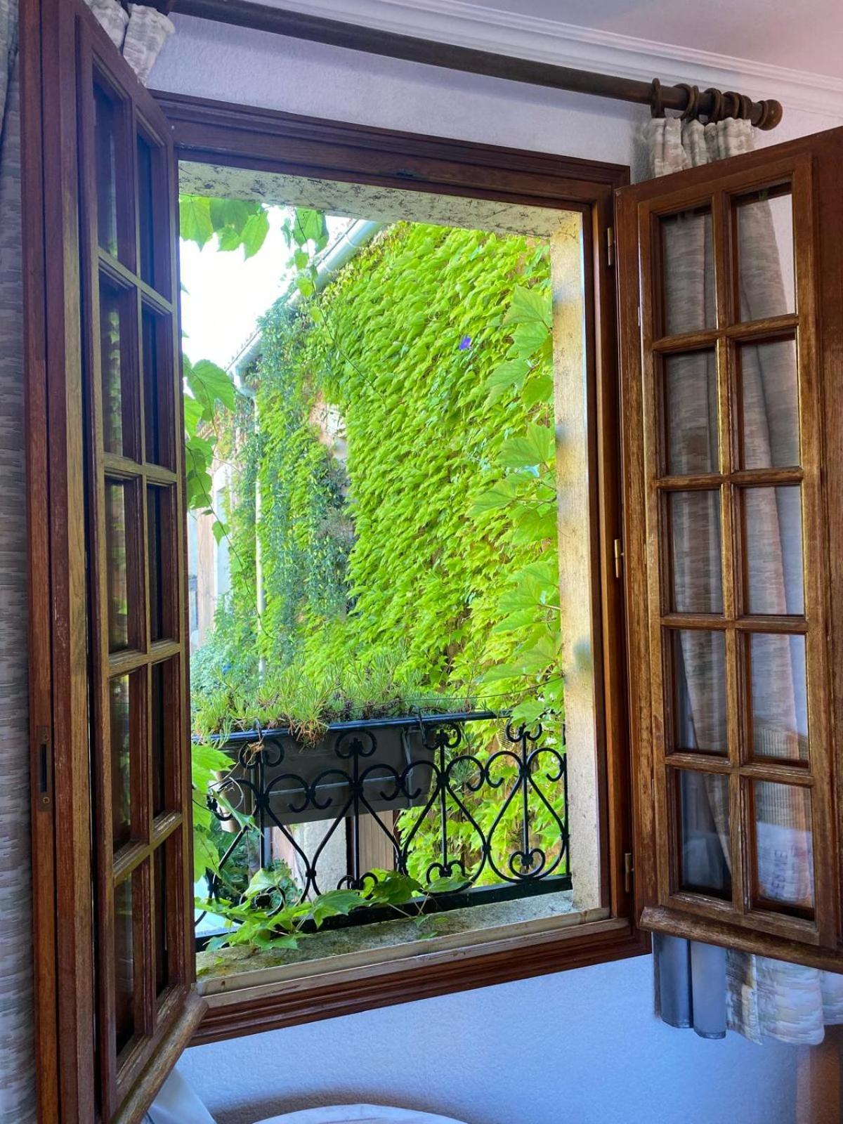 La Passiflore Vergèze Exteriér fotografie